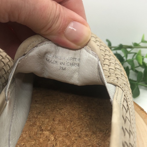 J/Slides Kelly Woven Leather Taupe  Slip On Sneakers-Size 7 - Picture 7 of 8